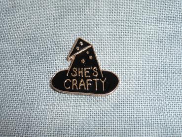 Needleminder "She`s crafty"